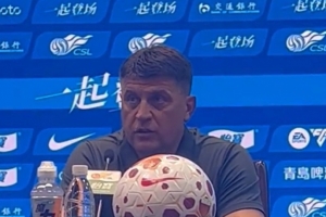 米洛耶维奇：吴曦和朱辰杰是榜样，今天他们和队伍的表现都很满意